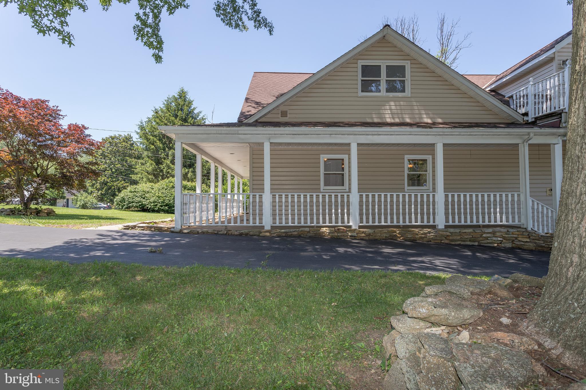 1915 Anderson Road Falls Church, VA 22043 - Photo 44 of 56 Porch
