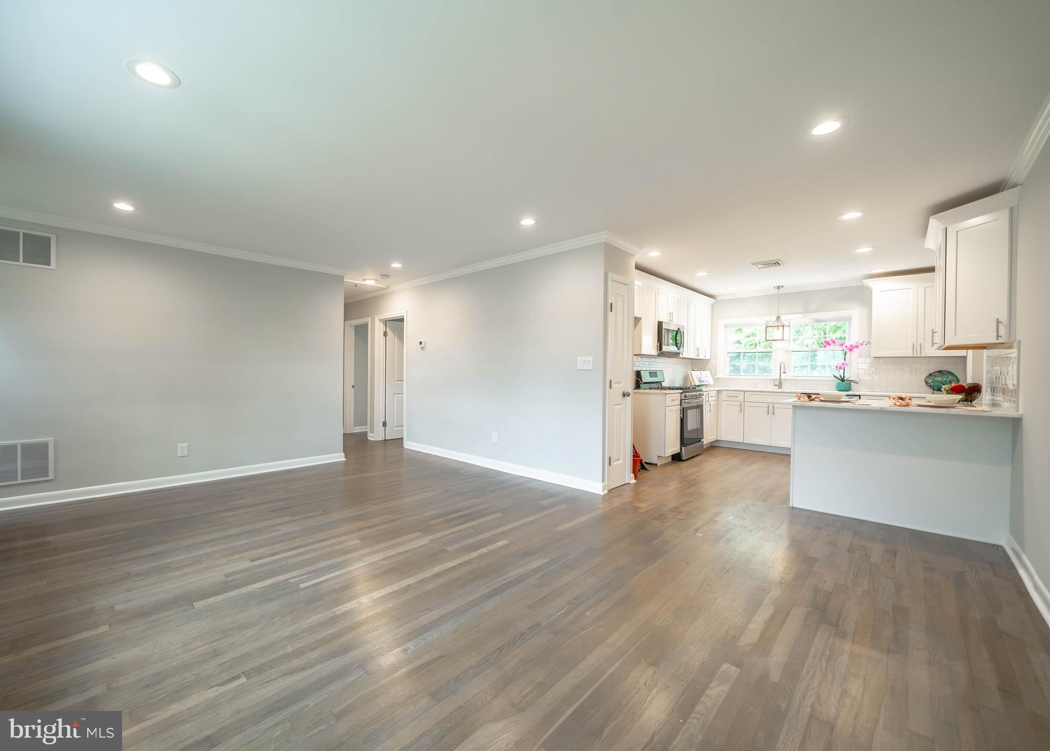 3710 Reedman Avenue Levittown, PA 19057 - Photo 4 of 21 Gallery Image 4