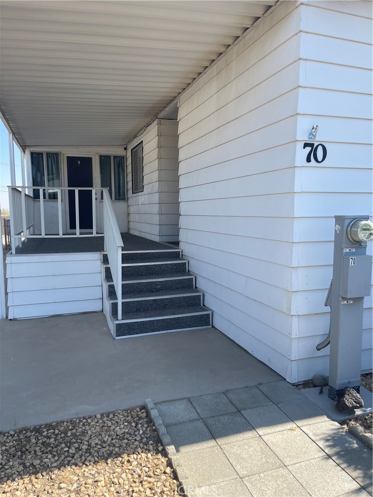 22601 Bear Valley Road, Unit 70 Apple Valley, CA 92308 - Photo 21 of 28