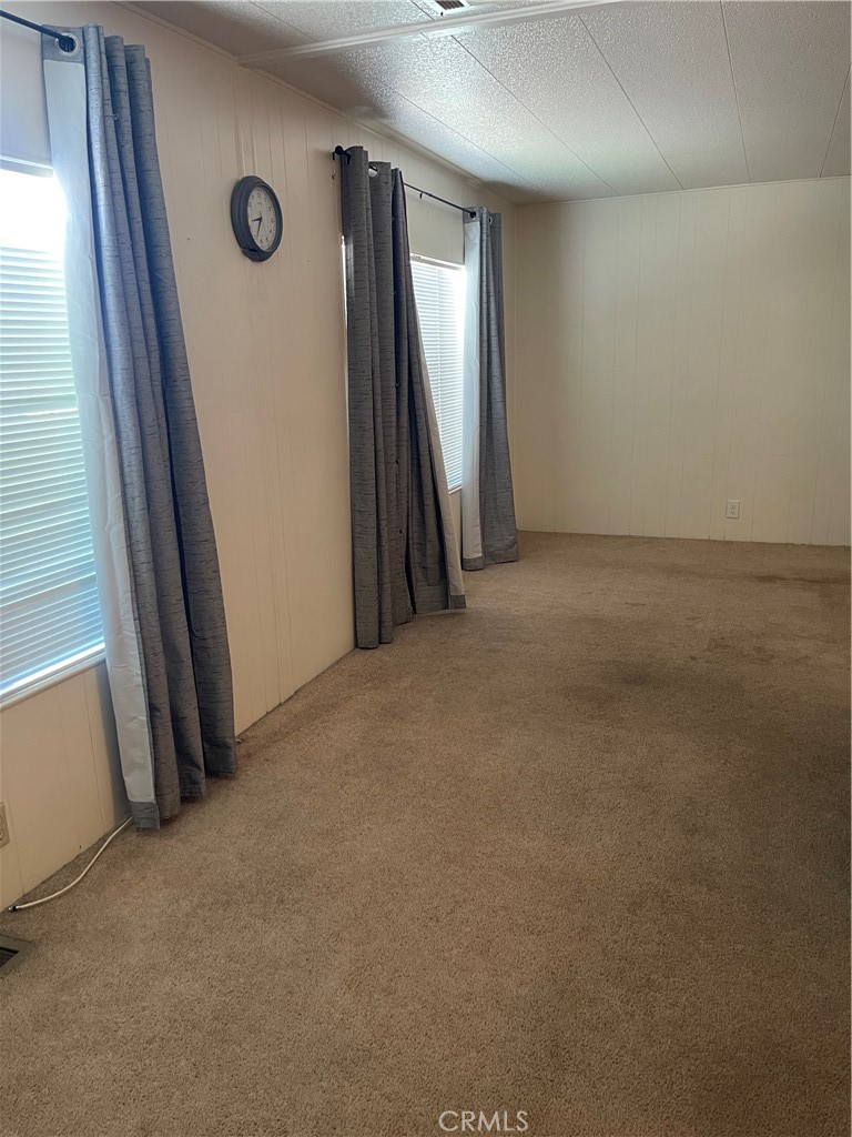 22601 Bear Valley Road, Unit 70 Apple Valley, CA 92308 - Photo 5 of 28