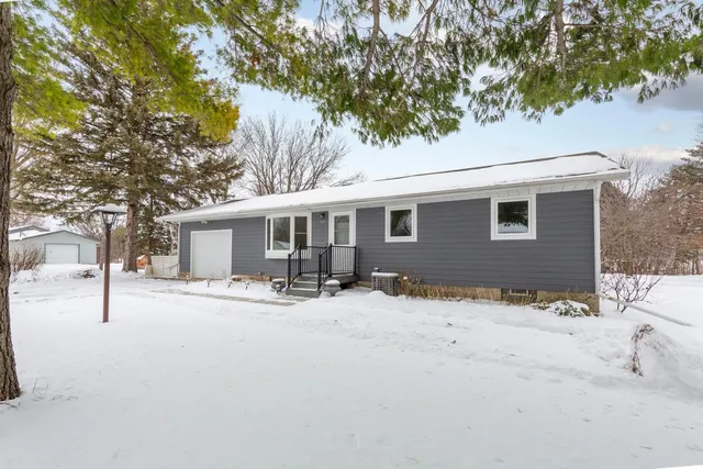 $240,000 | 505 3rd Street, Cleveland, MN 56017