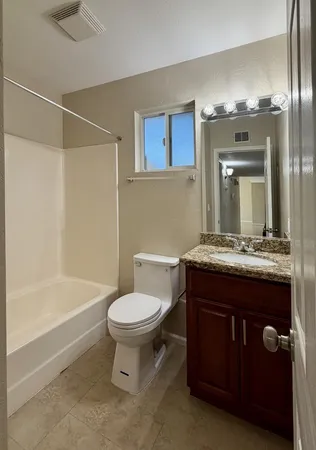 $2,195 | 113 West Wagoner Road, Phoenix, AZ 85023