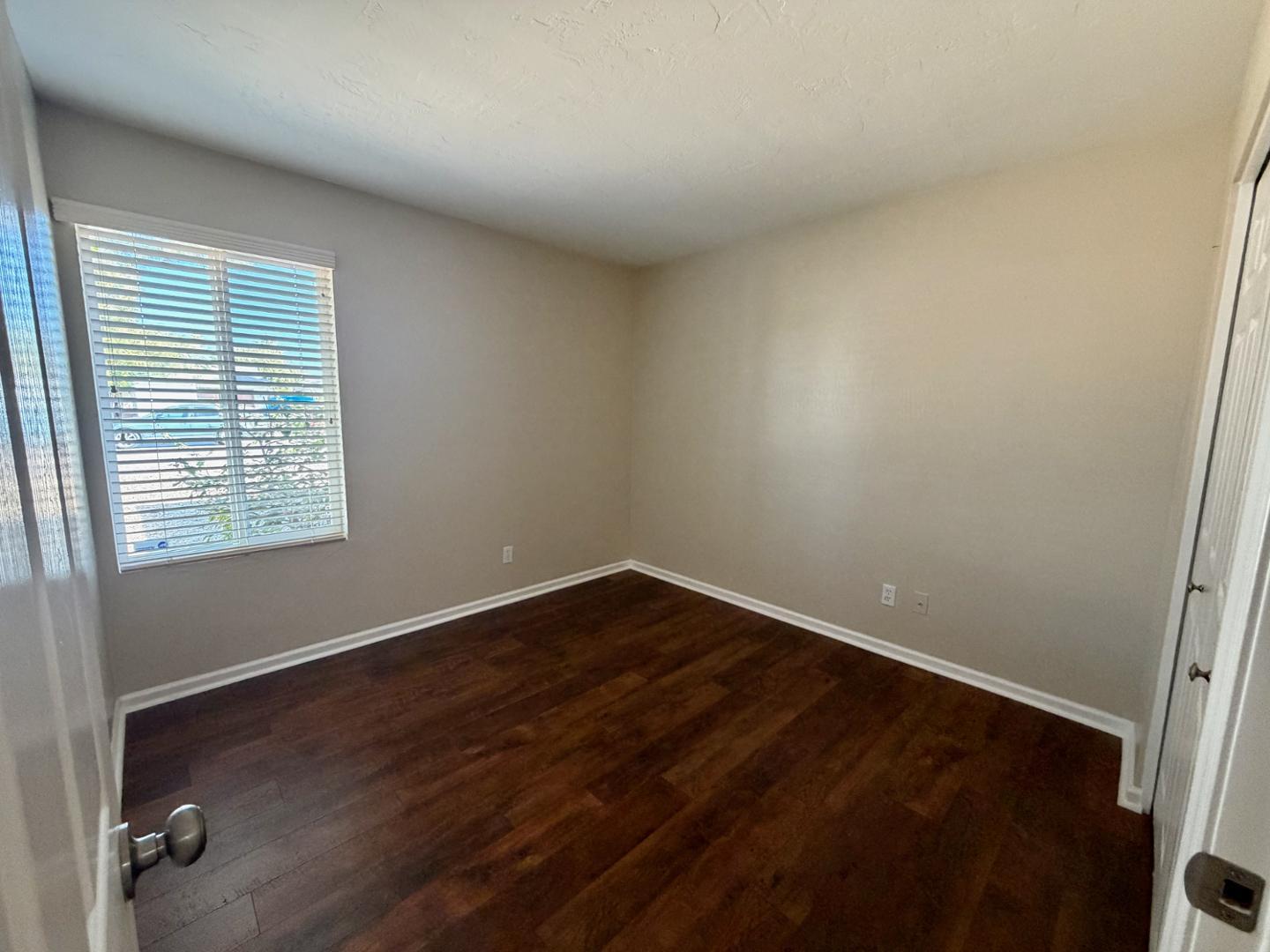 113 West Wagoner Road Phoenix, AZ 85023 - Photo 17 of 25 Photo #17