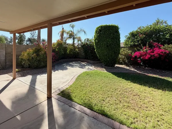 $2,195 | 113 West Wagoner Road, Phoenix, AZ 85023