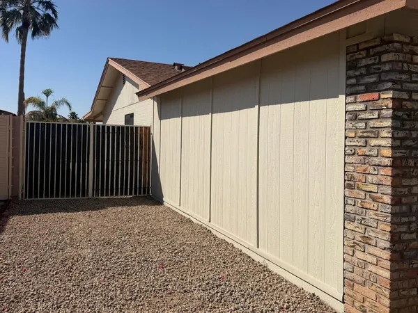 $2,195 | 113 West Wagoner Road, Phoenix, AZ 85023