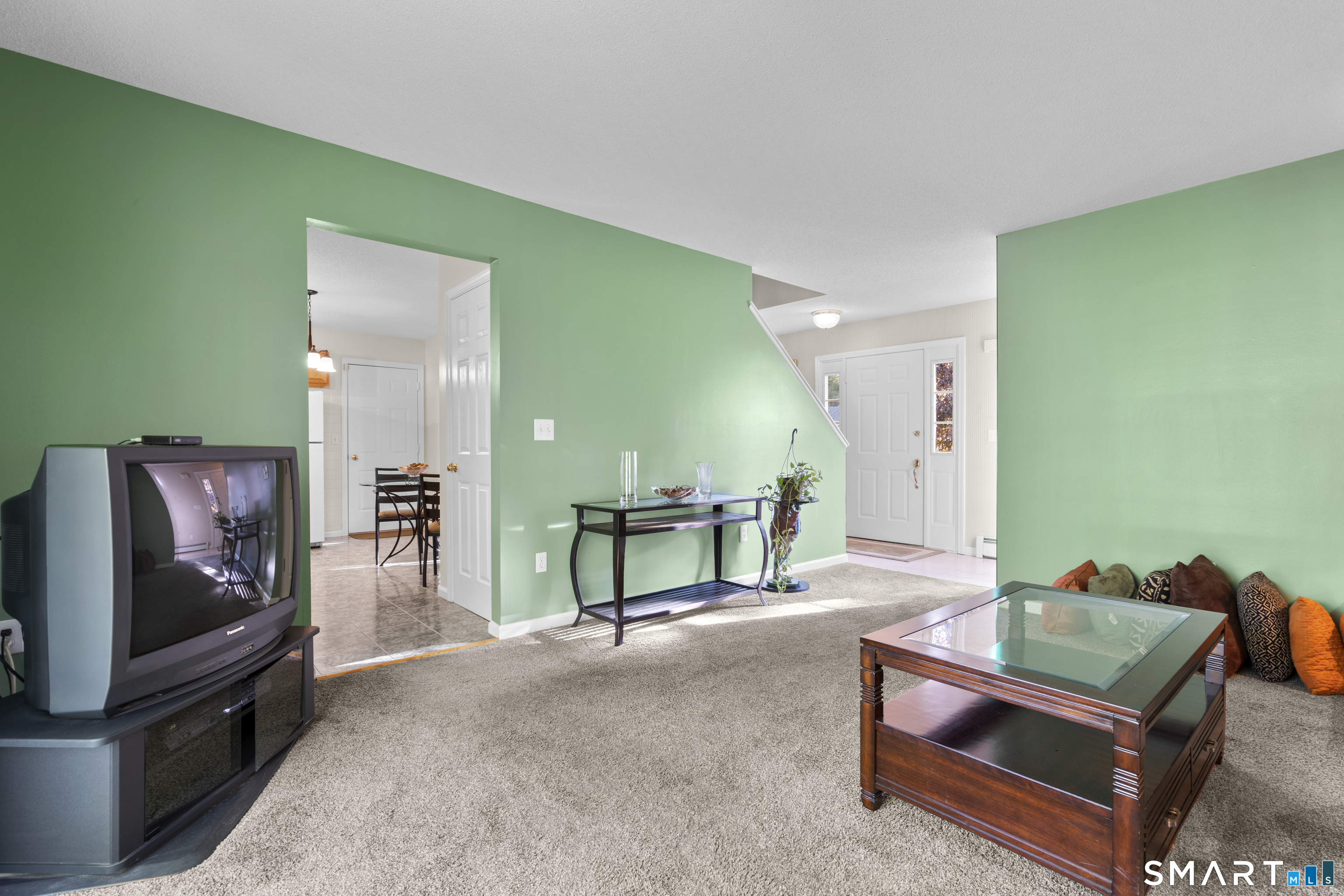 71 Northview Drive Manchester, CT 06040 - Photo 6 of 29