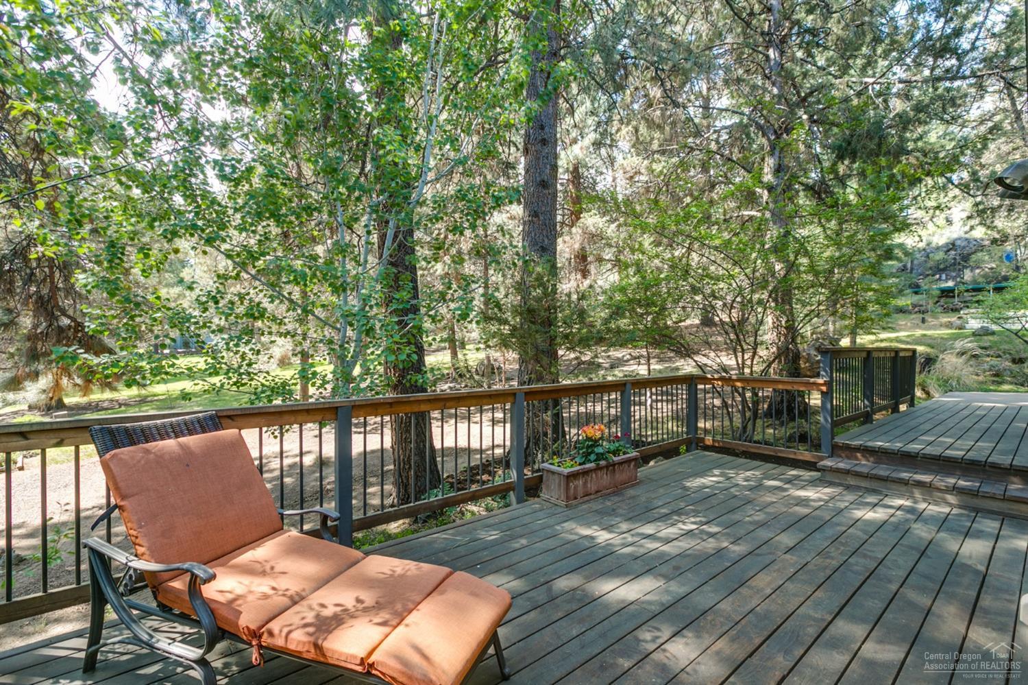 4071 Northwest Lower Village Road Bend, OR 97703 - Photo 24 of 25 Gallery Image 24