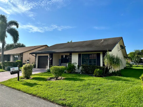 $2,500 | 6273 Tall Cypress Circle, Greenacres, FL 33463