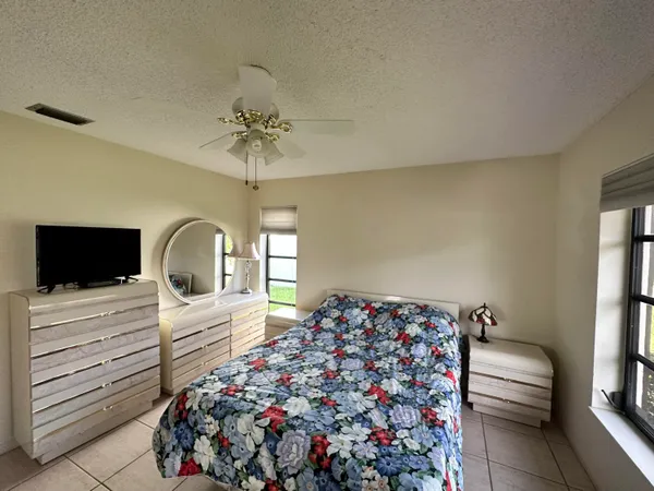 $2,500 | 6273 Tall Cypress Circle, Greenacres, FL 33463