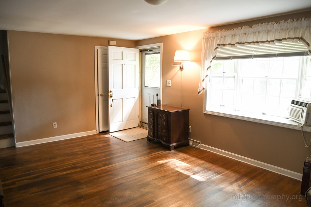 64 Tanbark Road Sudbury, MA 01776 - Photo 5 of 20