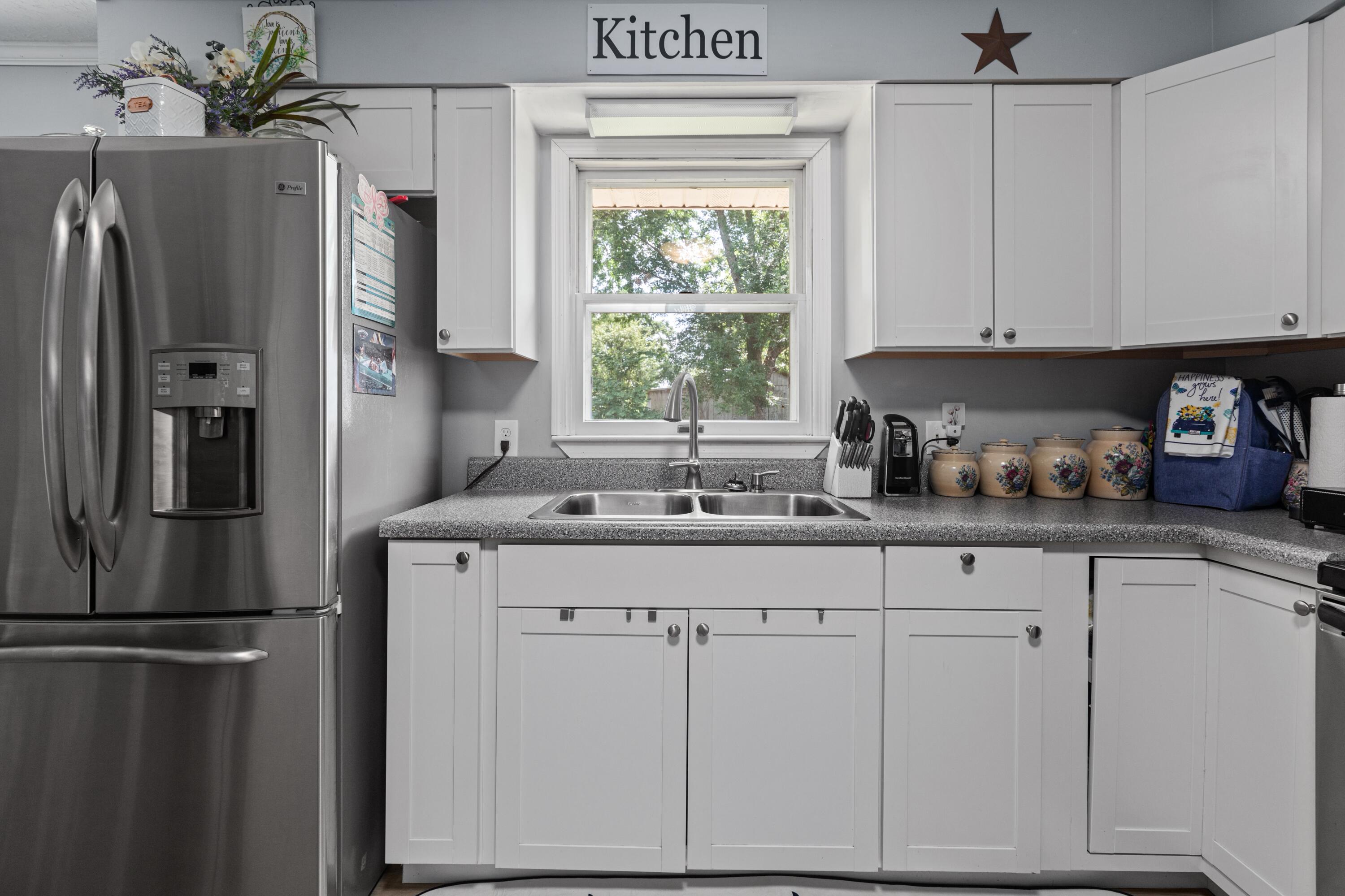 197 Gum Bottom Road Waco, KY 40385 - Photo 7 of 27 Kitchen
