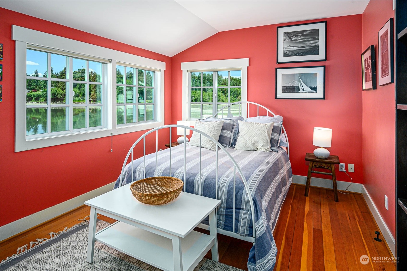 22403 Dockton Road Southwest Vashon, WA 98070 - Photo 17 of 35 Gallery Image 17