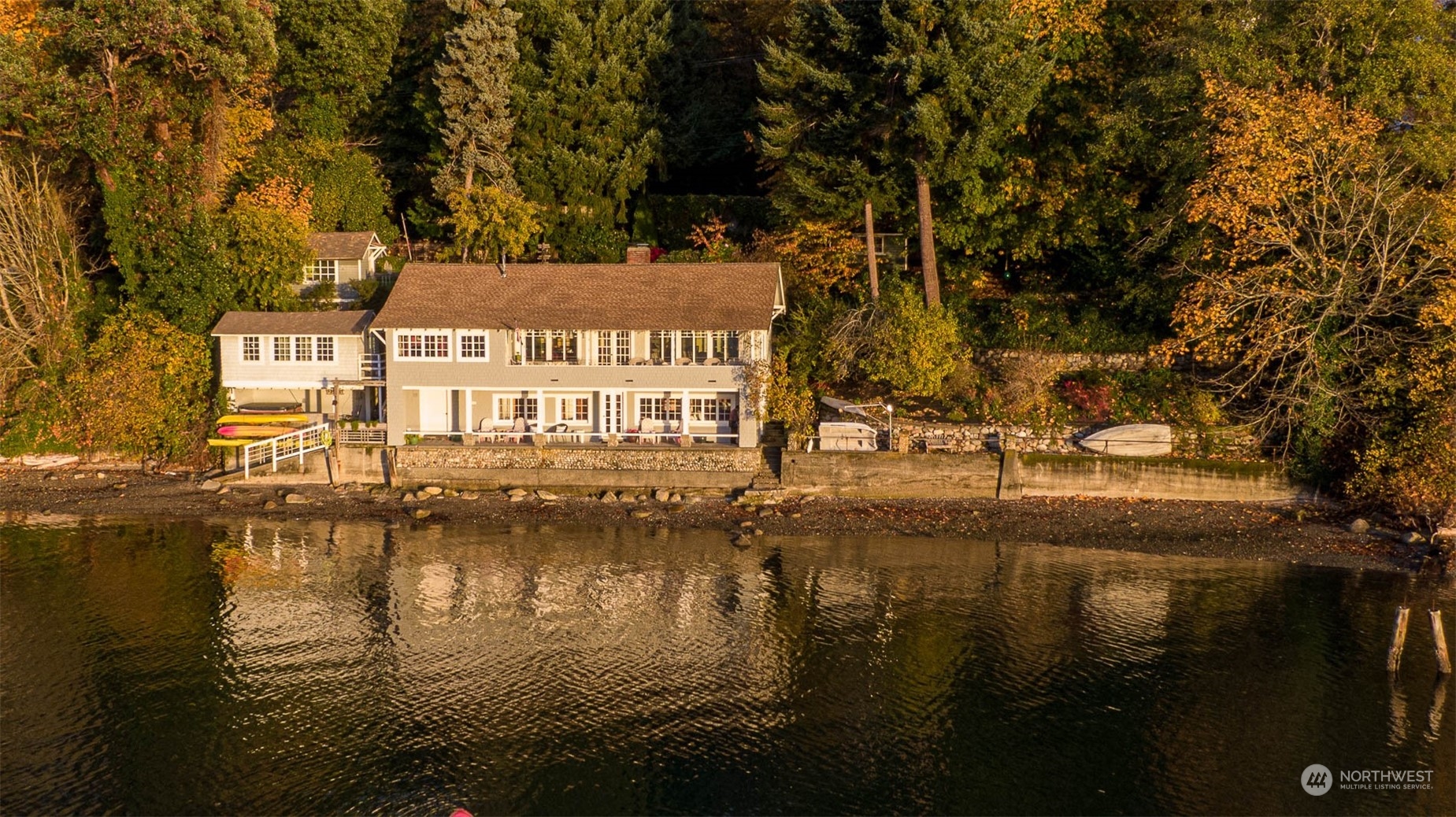 22403 Dockton Road Southwest Vashon, WA 98070 - Photo 6 of 35 Gallery Image 6