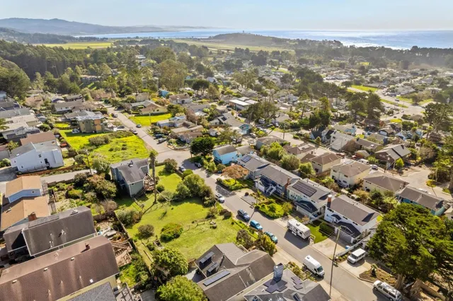 $499,000 | 751 Sierra Street, Moss Beach, CA 94038