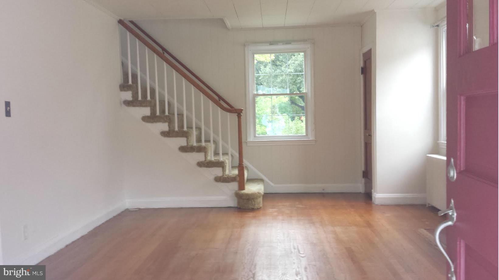 3041 Parktowne Road Baltimore, MD 21234 - Photo 2 of 19 Beautiful hardwood floors