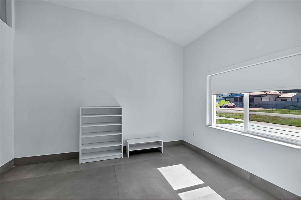 2733 Southwest 15th Street Miami, FL 33145 - Photo 29 of 32 In law Quarter/ bedroom5