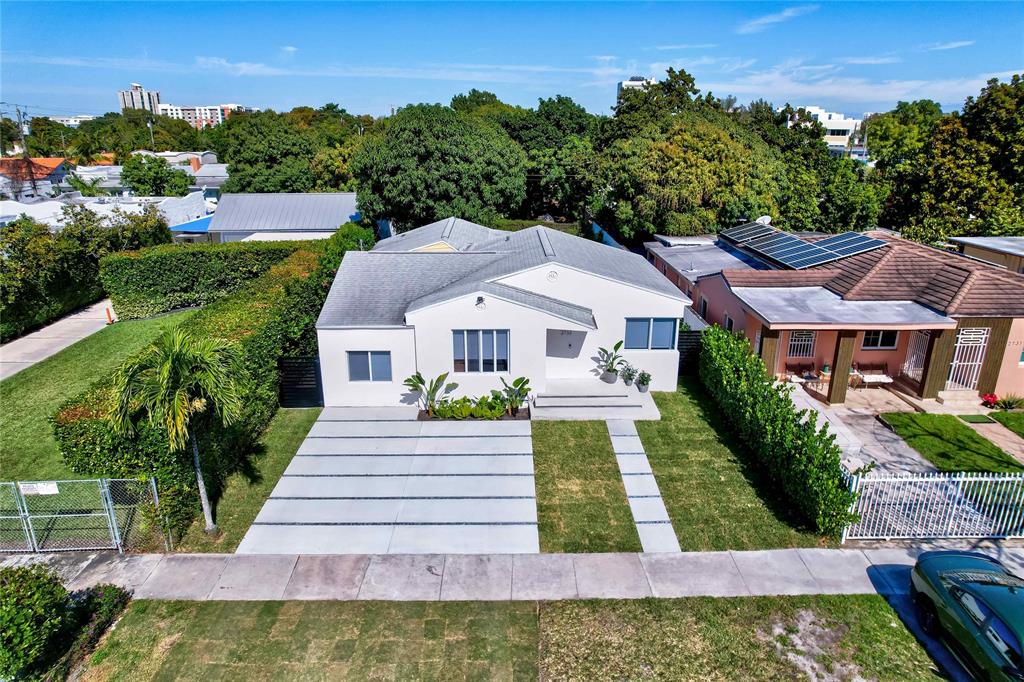 2733 Southwest 15th Street Miami, FL 33145 - Photo 5 of 32