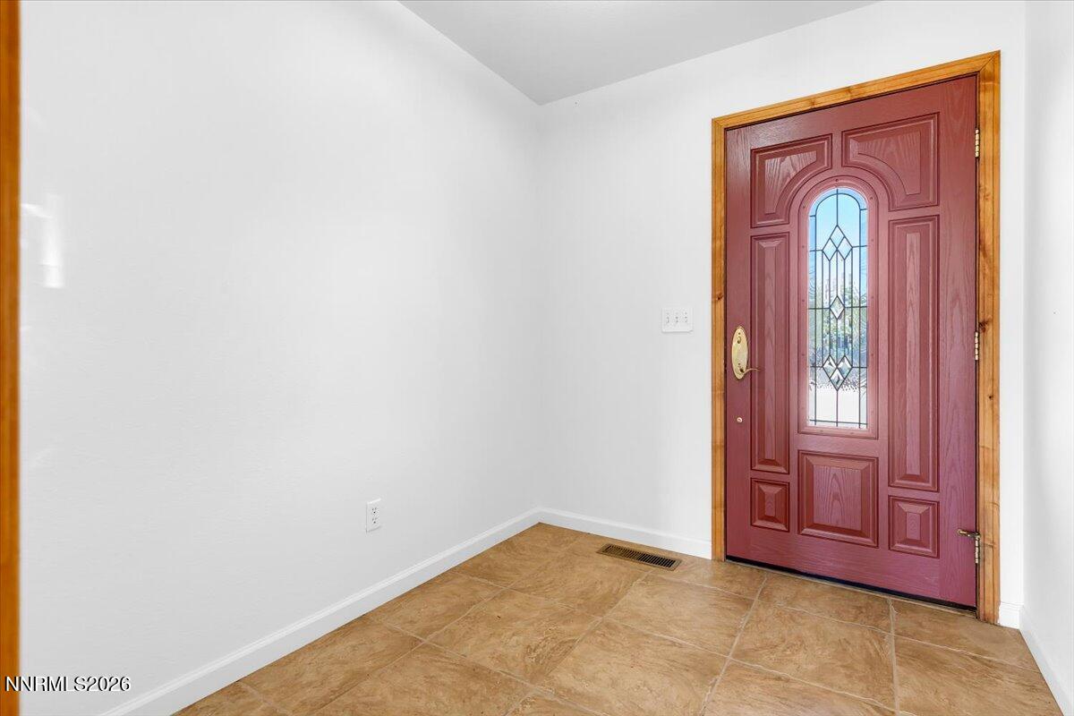 555 Serenity Place Reno, NV 89510 - Photo 30 of 67 Foyer