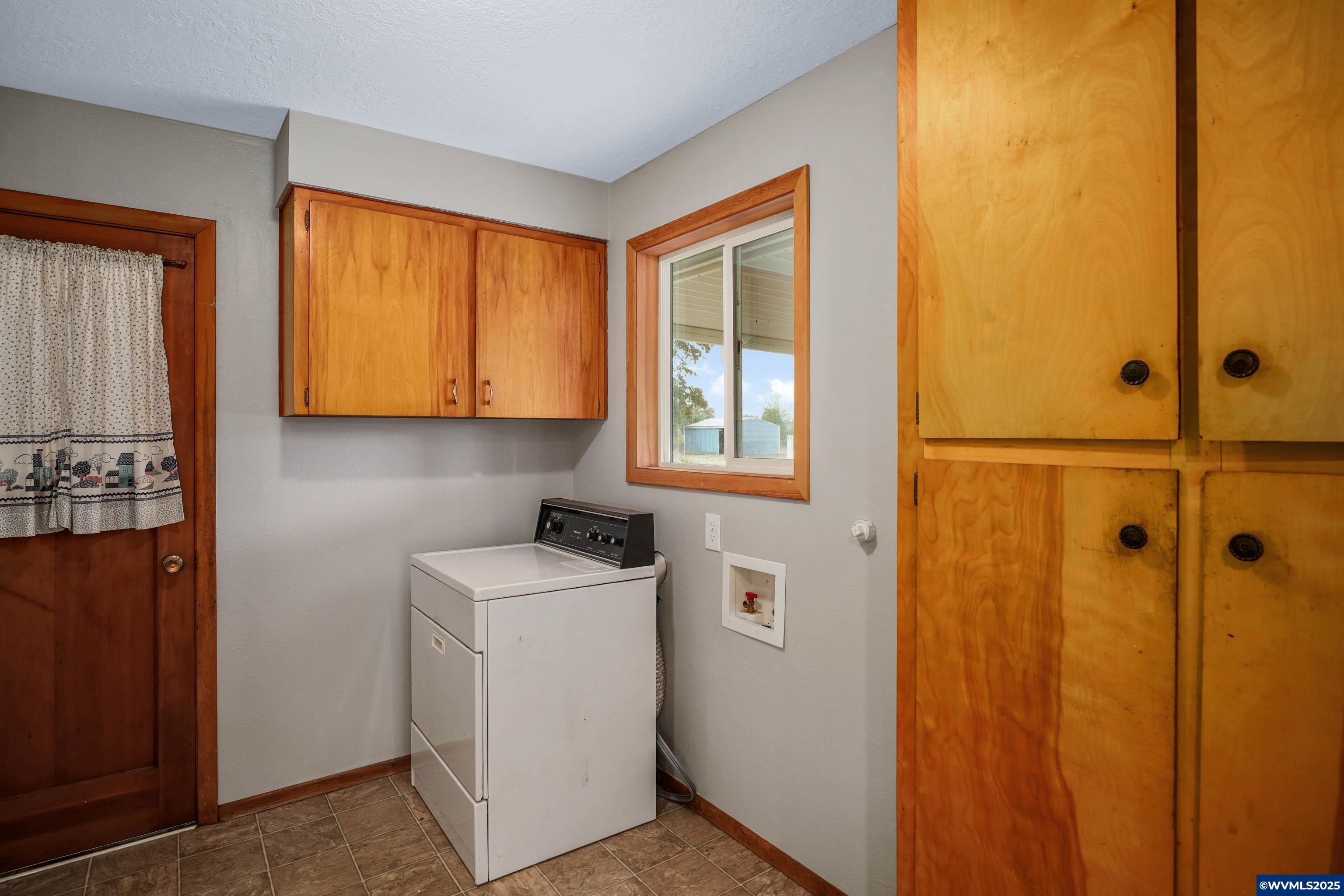 10343 Brick Road Southeast Turner, OR 97392 - Photo 25 of 43 Gallery Image 25