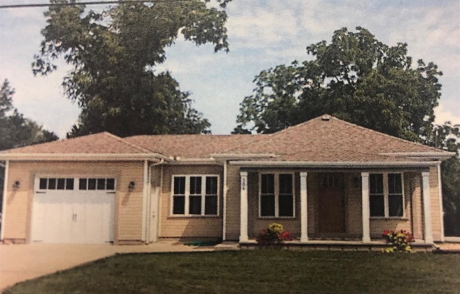 306 9th Street Southwest De Motte, IN 46310 - Photo 1 of 1 1500x960