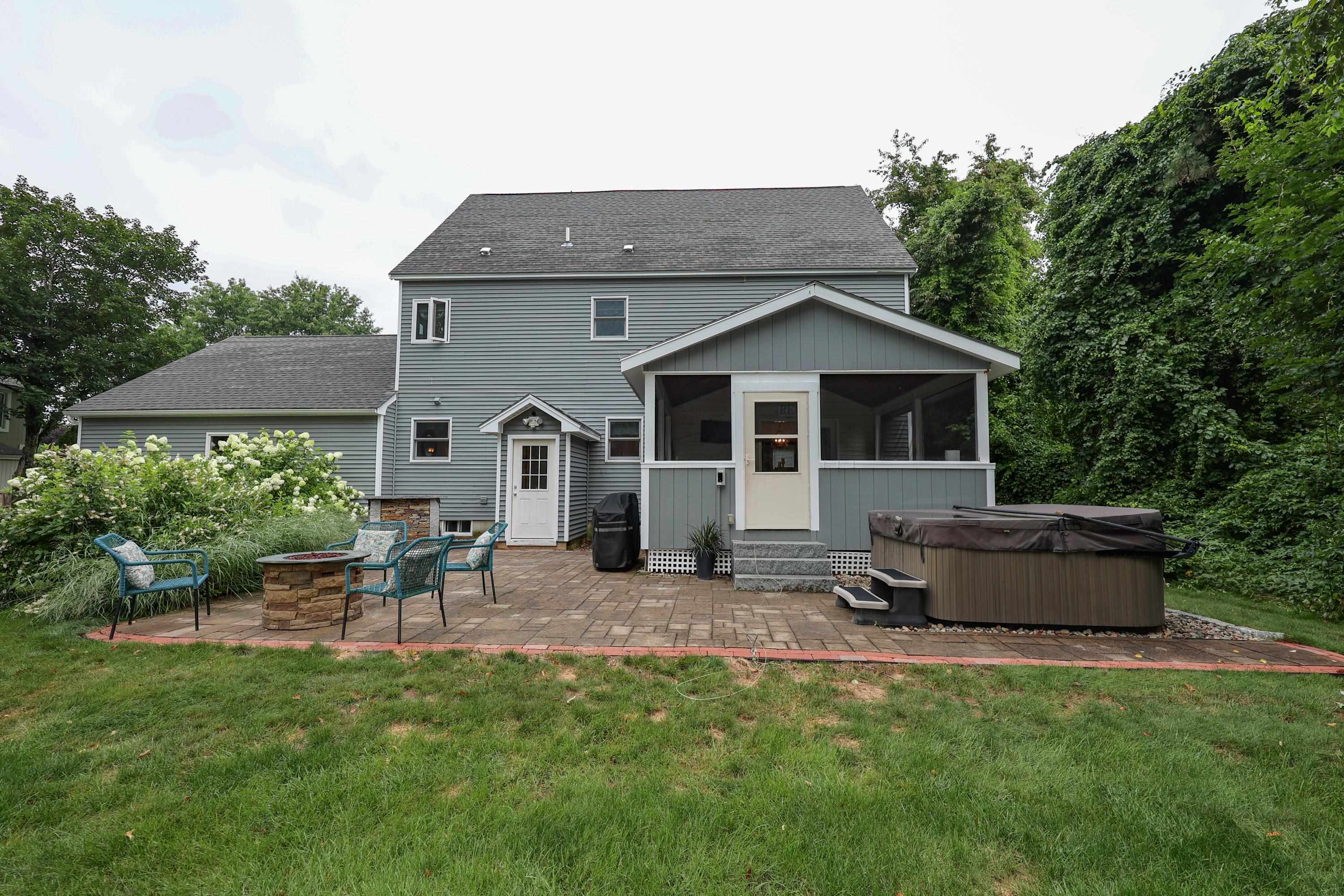 13 Angela Way Concord, NH 03301 - Photo 2 of 36