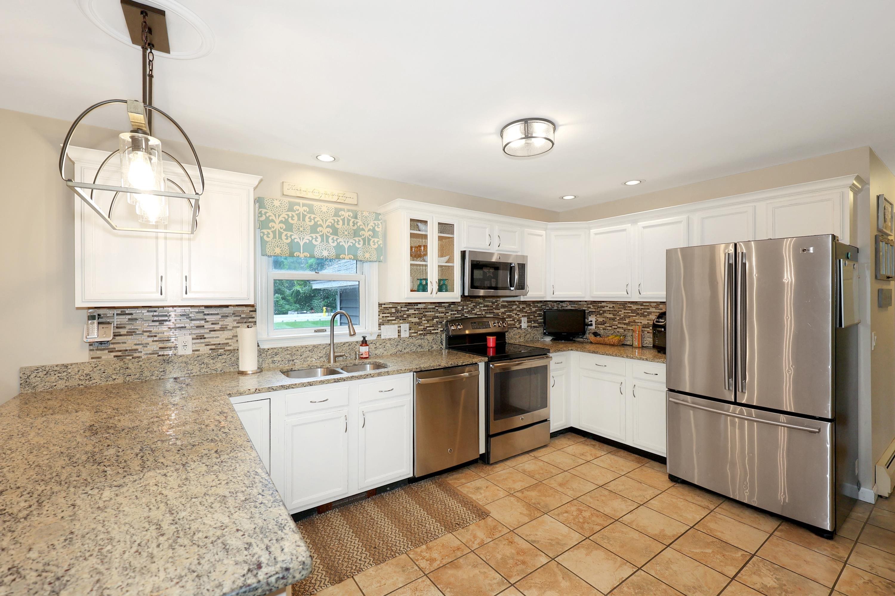 13 Angela Way Concord, NH 03301 - Photo 3 of 36