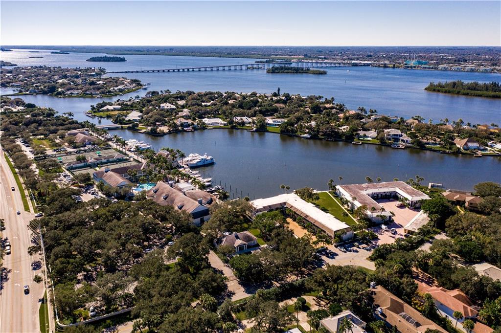 600 Riomar Drive, Unit 13 Vero Beach, FL 32963 - Photo 33 of 36