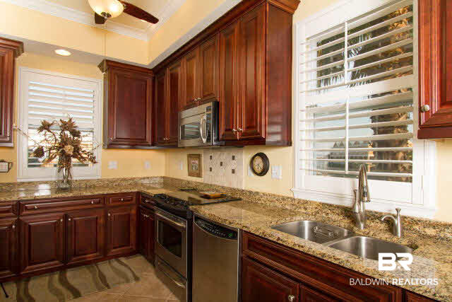 4563 Grander Court, Unit 4563 Orange Beach, AL 36561 - Photo 9 of 22 Kitchen