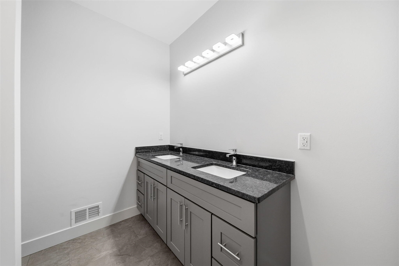 1823 North Sutton Road Jackson, MI 49201 - Photo 21 of 47 Gallery Image 21