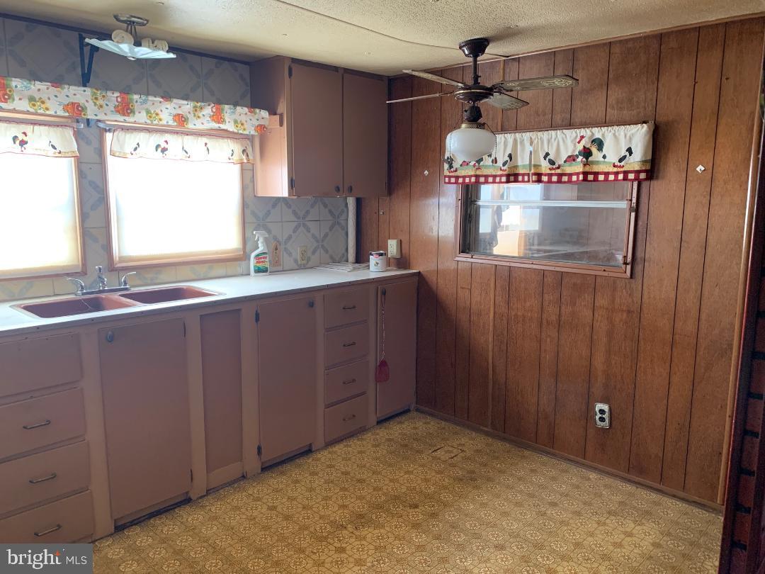 955 Plunkert Road Littlestown, PA 17340 - Photo 9 of 29