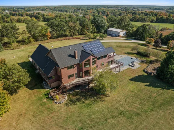$1,200,000 | N6107 County Road U, Greenbush, WI 53023