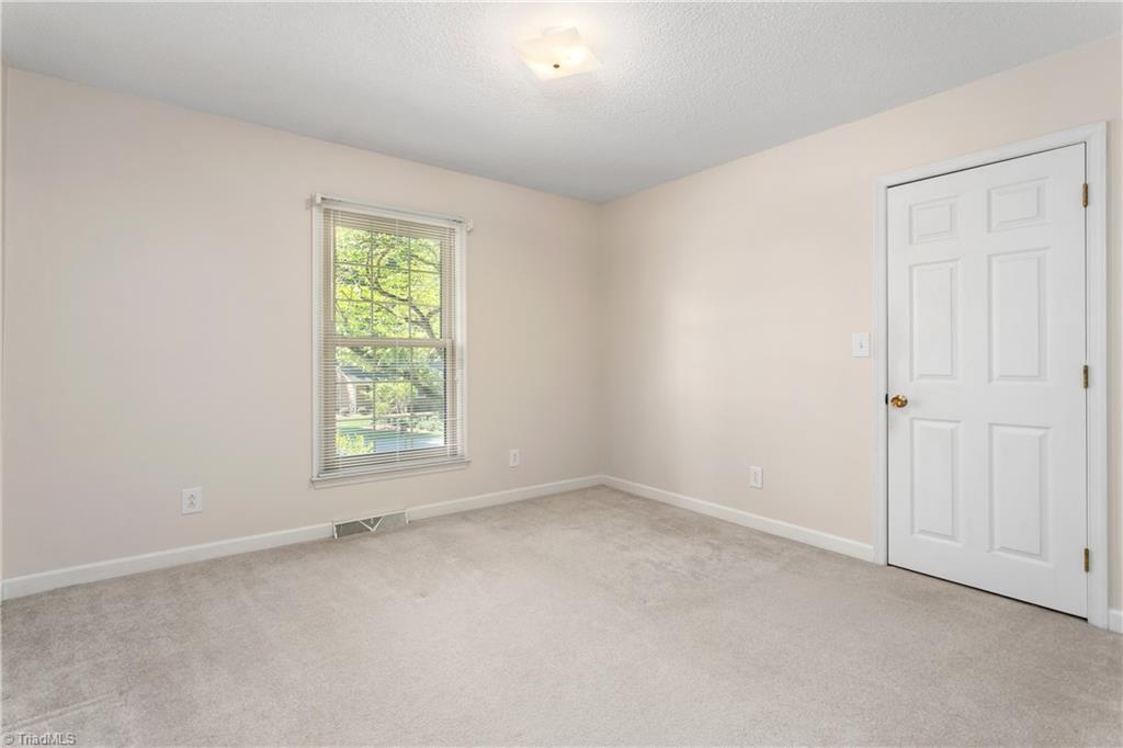 585 Drumheller Road Clemmons, NC 27012 - Photo 23 of 46 Gallery Image 23