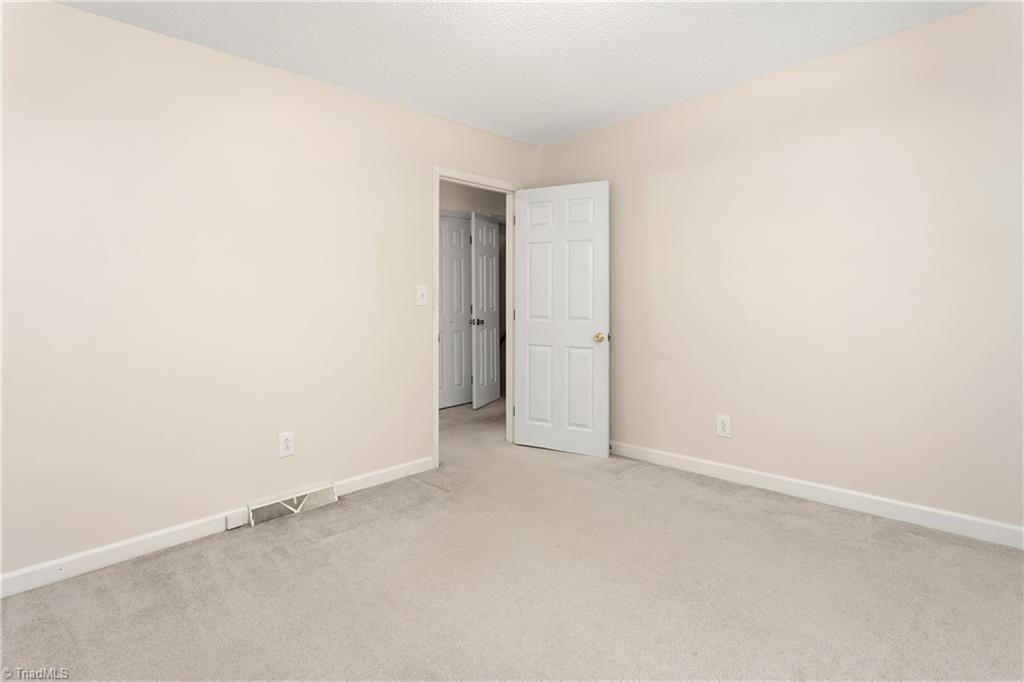 585 Drumheller Road Clemmons, NC 27012 - Photo 24 of 46 Gallery Image 24
