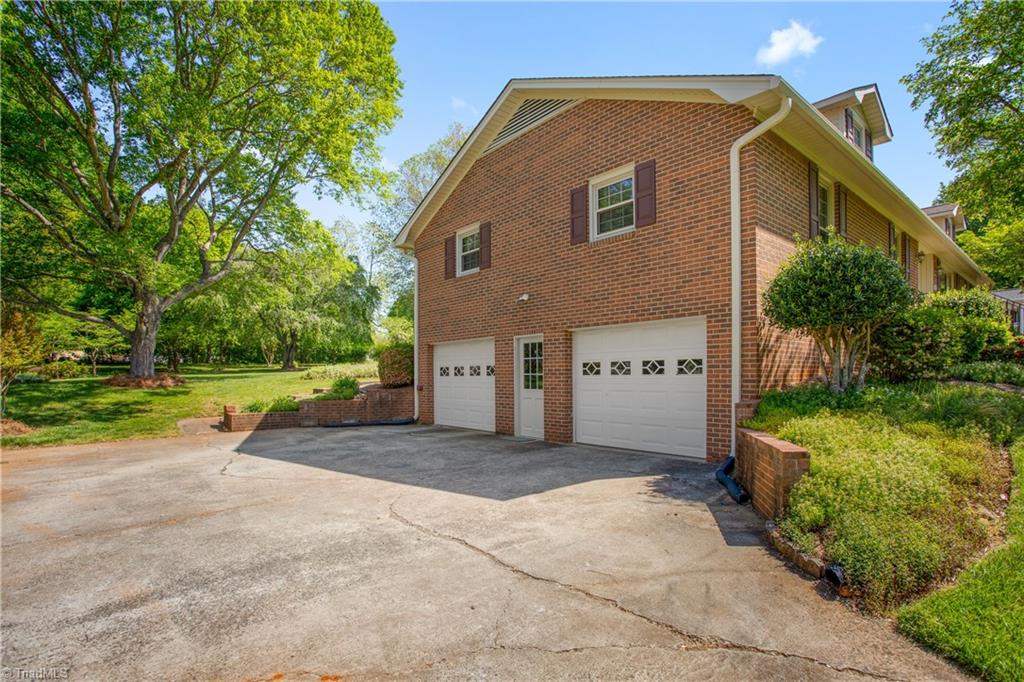 585 Drumheller Road Clemmons, NC 27012 - Photo 39 of 46 Gallery Image 39