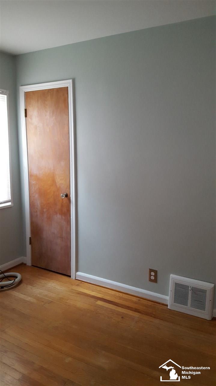 13297 Rosedale Street Southgate, MI 48195 - Photo 11 of 20