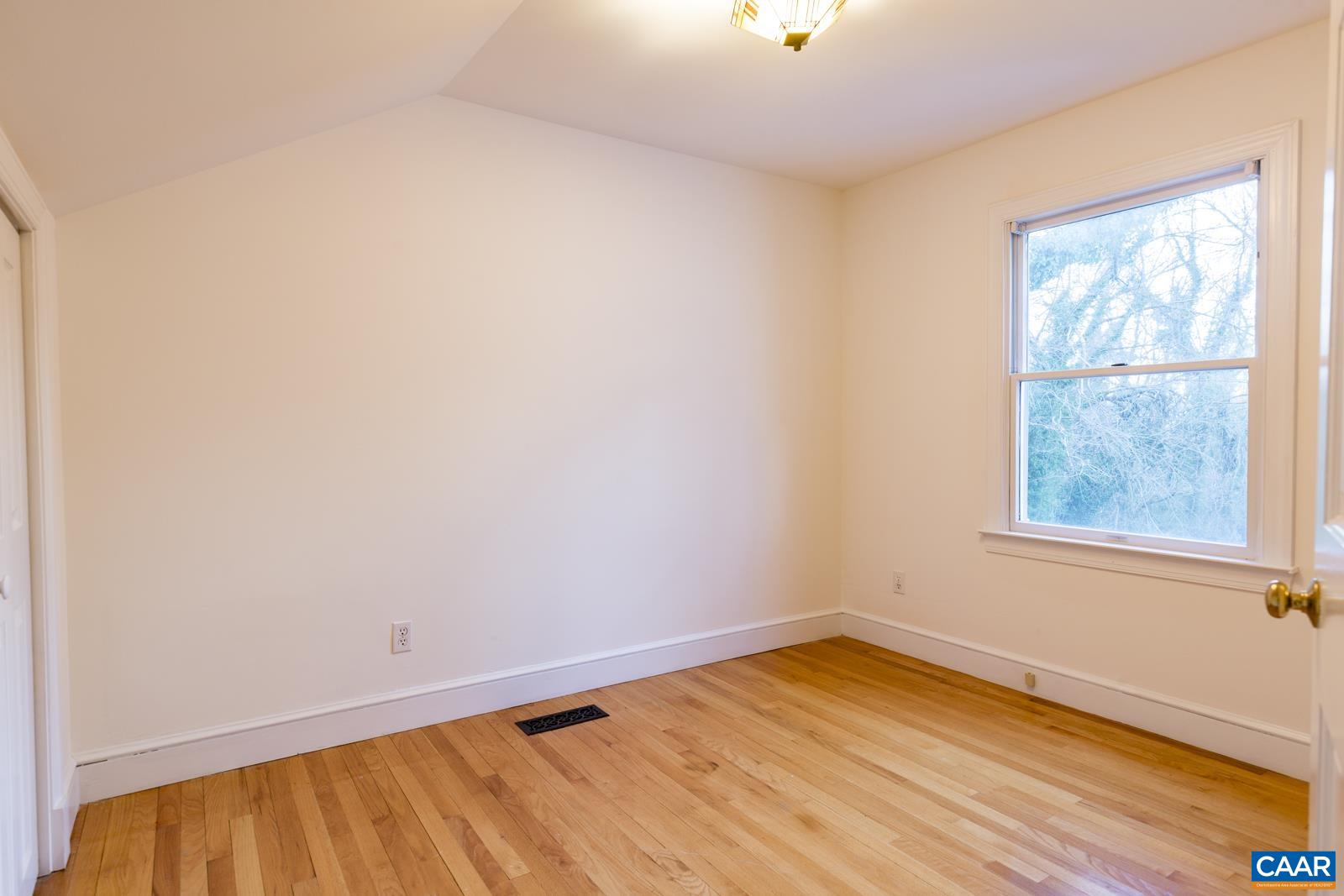 1718 Rugby Avenue Charlottesville, VA 22903 - Photo 16 of 23