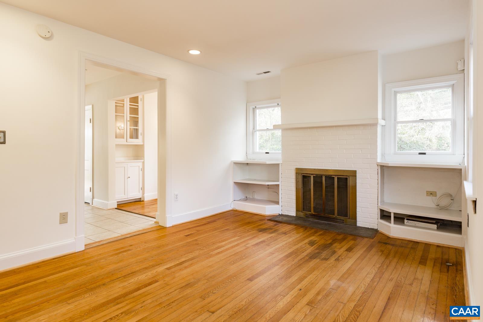 1718 Rugby Avenue Charlottesville, VA 22903 - Photo 3 of 23