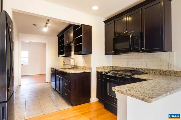 $3,600 | 1718 Rugby Avenue, Charlottesville, VA 22903