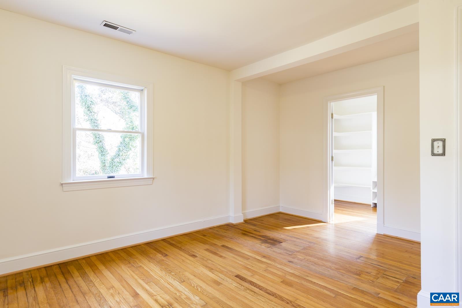 1718 Rugby Avenue Charlottesville, VA 22903 - Photo 9 of 23