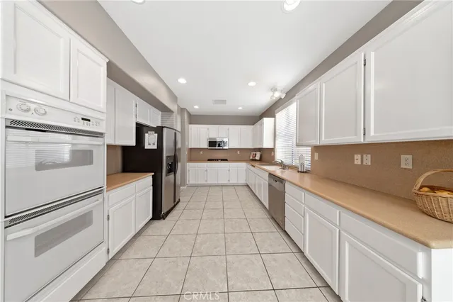 $649,900 | 40146 Colony Drive, Murrieta, CA 92562