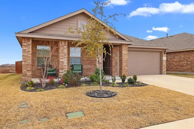 $330,000 | 7916 Oaktown Drive, Fort Worth, TX 76131