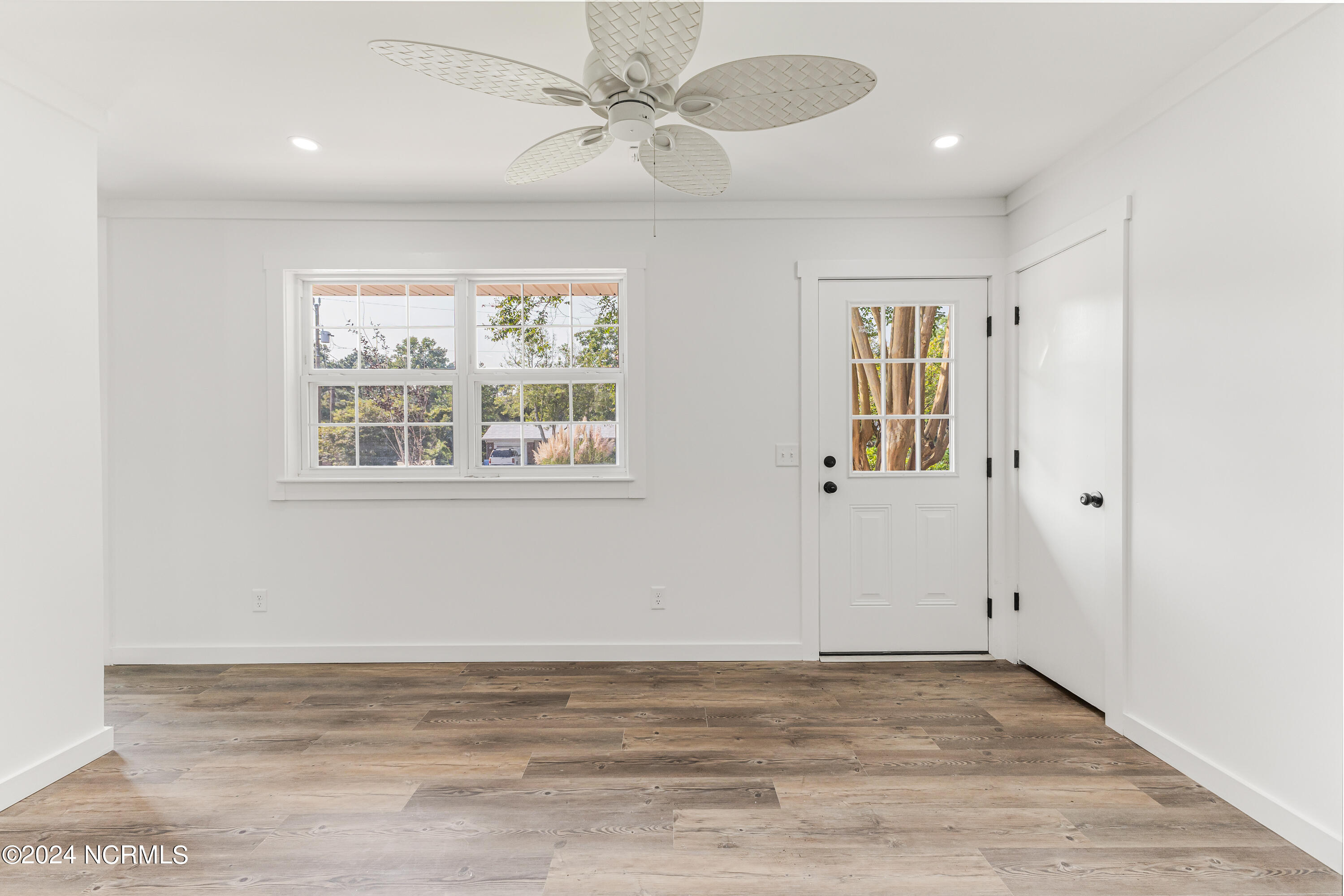 317 Richelieu Road Wilmington, NC 28412 - Photo 5 of 39 317 Richelieu-5