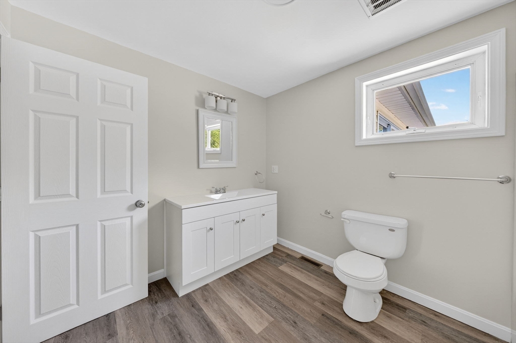 61 Stevens Road Swansea, MA 02777 - Photo 17 of 27