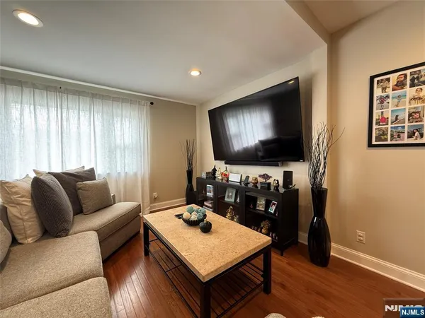 $2,850 | 257 Bell Avenue, Unit 1, Hasbrouck Heights, NJ 07604