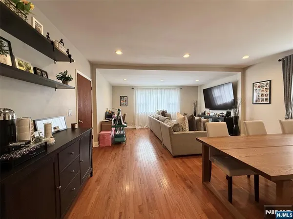 $2,850 | 257 Bell Avenue, Unit 1, Hasbrouck Heights, NJ 07604