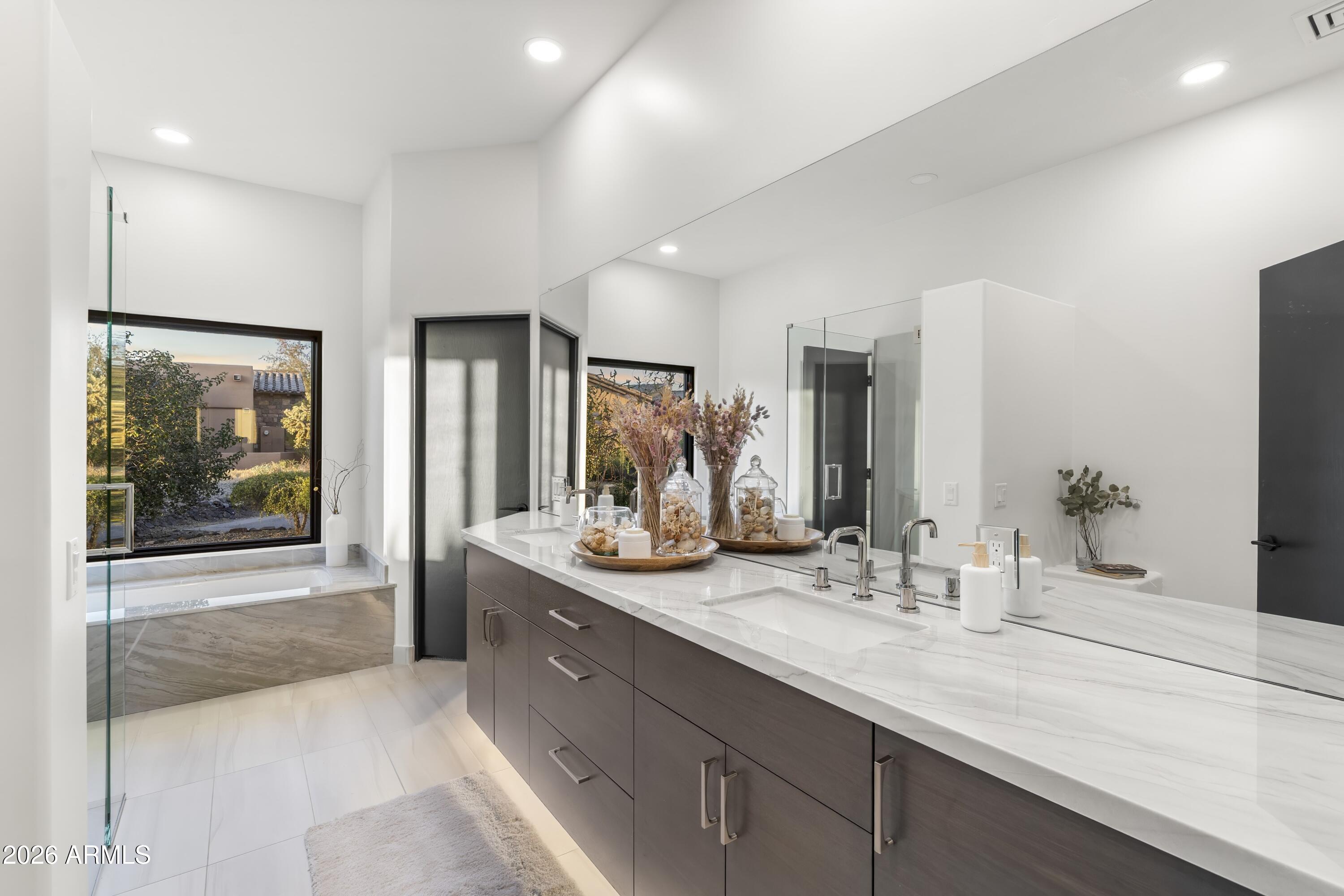 10046 East Hidden Valley Road Scottsdale, AZ 85262 - Photo 38 of 64 040_Bathroom