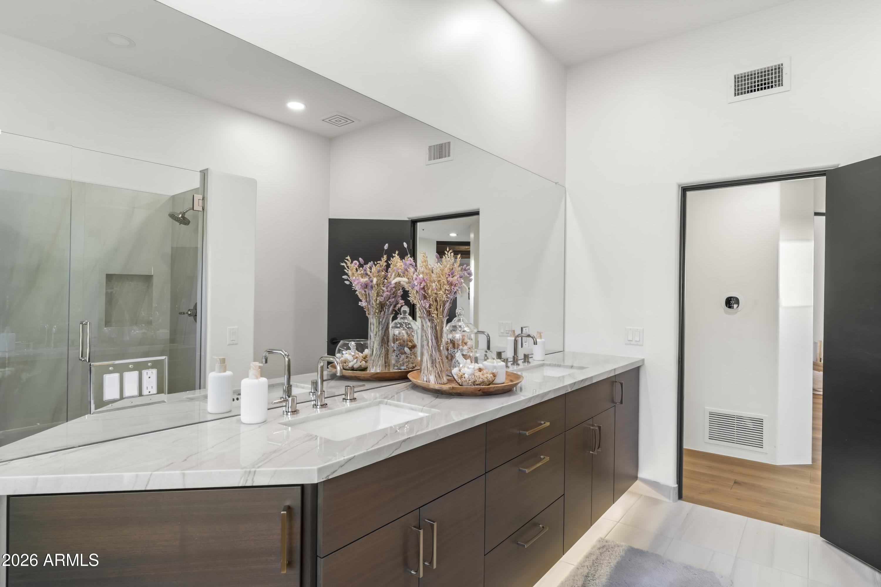 10046 East Hidden Valley Road Scottsdale, AZ 85262 - Photo 39 of 64 041_Bathroom