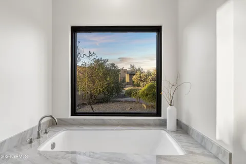 $2,500,000 | 10046 East Hidden Valley Road, Scottsdale, AZ 85262