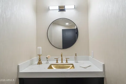 $2,500,000 | 10046 East Hidden Valley Road, Scottsdale, AZ 85262