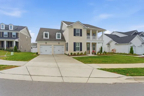 $765,000 | 550 Snapdragon Lane, Hendersonville, TN 37075
